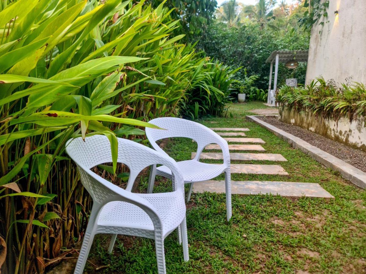 Sahasna Villa Unawatuna Exterior photo